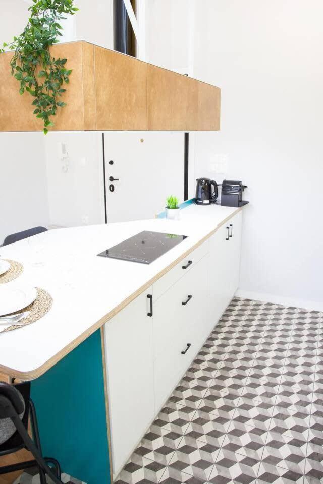 Fully Renovated, Modern Beauty In Central Athens! Eksteriør bilde