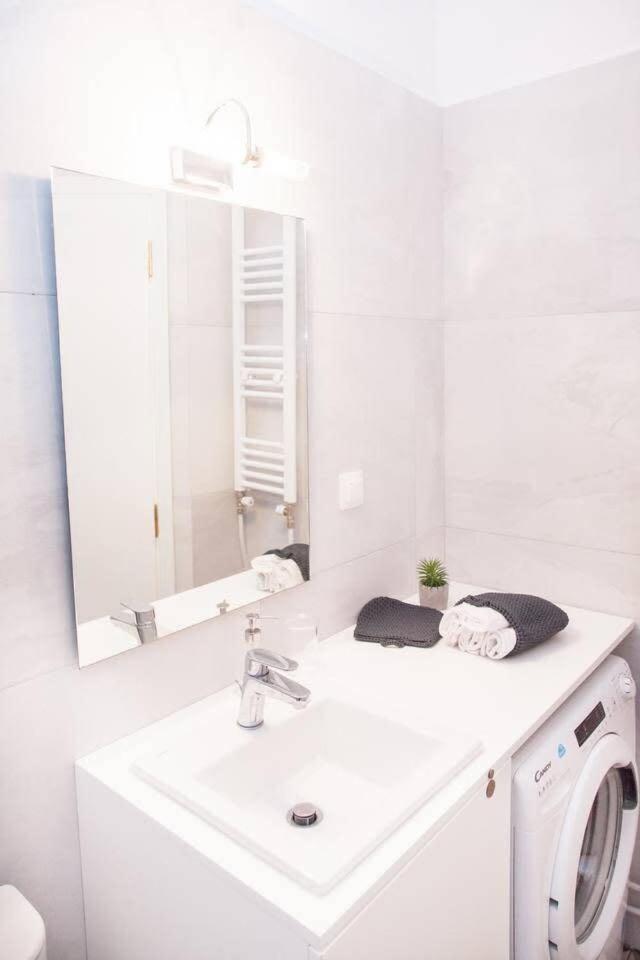 Fully Renovated, Modern Beauty In Central Athens! Eksteriør bilde